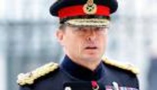 ناجٍ من اغتيال في أفغانستان إلى قيادة الجيش البريطاني