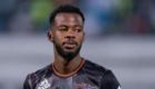 صفقة مغرية تشعل "كلاسيكو تمبكتي" بين الهلال والاتحاد