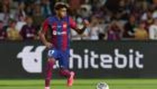 فضَّله تشافي على 3 لاعبين.. لامين يامال يصنع تاريخا جديدا مع برشلونة