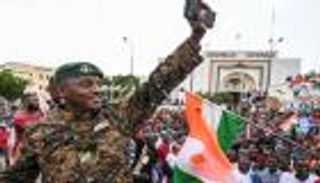 انقلاب النيجر.. مظاهرات "دعم" للعسكر و"عداء" لفرنسا وإيكواس