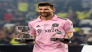 ليونيل ميسي قائد إنتر ميامي الأمريكي