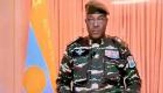 تحذيرات لـ"إيكواس" وتأسيس لمرحلة جديدة.. عسكر النيجر يودعون فترة بازوم