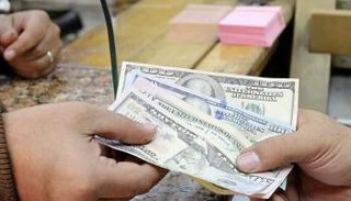 الجنيه المصري والدولار- أرشيفية