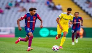 لامين يامال في مباراة برشلونة وقادش