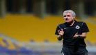 رد على إقالته.. مدرب النصر السعودي ينفجر قبل موقعه شباب الأهلي