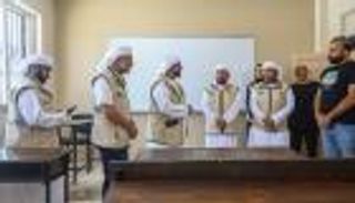 ضمن "مدرستي هويتي".. الهلال الأحمر الإماراتي يواصل تأهيل 40 مدرسة في سوريا