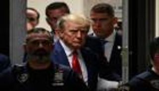 تحديد الموعد.. ترامب يسلّم نفسه للسجن بقضية انتخابات جورجيا