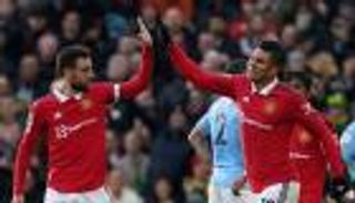 الأسوأ بين كبار البريميرليغ.. إحصائية تحرج خط وسط مانشستر يونايتد