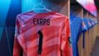 قميص أفضل حارسة في كأس العالم للسيدات يحرج شركة "نايكي"