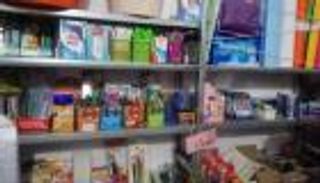 أسعار الأدوات المدرسية في تونس.. قفزة صادمة تنهي أسطورة مجانية التعليم