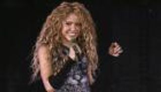 مفاجأة.. شاكيرا تغني "كامل الأوصاف" لـ عبدالحليم حافظ (فيديو)