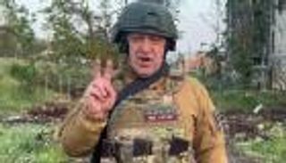 طباخ الرئيس بوتين.. قائد فاغنر من السجن إلى تحطم الطائرة