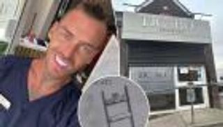 بريطاني يزعم رؤيته "عائلة من الأشباح".. ويترك محل عمله