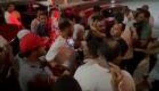 "الأستاذ" محمد عادل إمام يغلق شوارع الغردقة (صور)