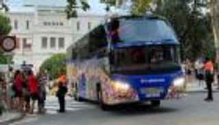 الابتعاد عن "كامب نو" يورط لاعبي برشلونة