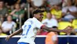 "أمي تخاف عليّ".. ماذا قال لامين يامال بطل معركة برشلونة وفياريال؟