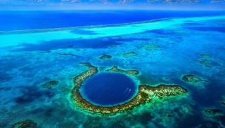 ثقب أزرق - أرشيفية