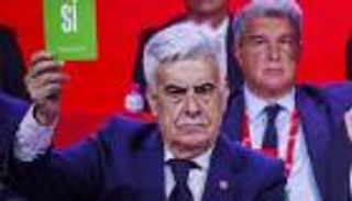 بعد الفيفا.. الاتحاد الإسباني يُزيد أوجاع لويس روبياليس بقرار صادم