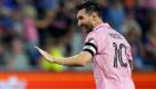 بسبب جمهور المنافس.. ميسي بطل أغرب واقعة في الدوري الأمريكي (فيديو)