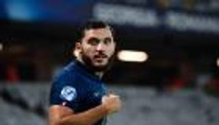 بصورة معبرة.. ريان شرقي يفتح باب الانضمام لمنتخب الجزائر