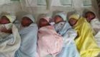 3 بنات وولدين.. جزائرية تضع توأما خماسيا بمستشفى مصطفى باشا