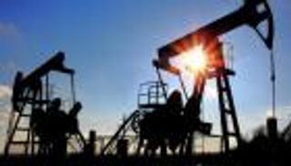 كل الاحتمالات مطروحة.. النفط يتراجع وسط مخاوف الطلب