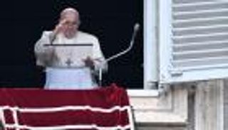 إرث "روسيا العظمى" يُغضب أوكرانيا.. والفاتيكان على خط التهدئة