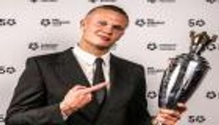 بجائزة جديدة.. هالاند يتوج ملكا على عرش إنجلترا