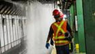 فيضان في "مترو" نيويورك.. المياه تغمر "تايمز سكوير" (فيديو)