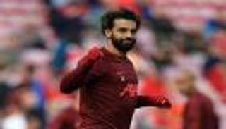 الحل في برشلونة.. بديل عربي ينقذ ليفربول من "كارثة" محمد صلاح