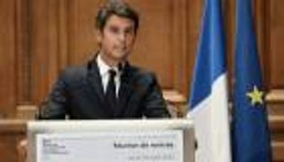 فرنسا.. العباءة في المدارس "تعري" انقسامات اليسار