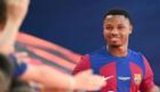 الاتفاق تم مع برشلونة.. أنسو فاتي على أعتاب ناد إنجليزي مفاجئ