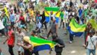 شاركنا رأيك.. من الخاسر في انقلاب الغابون؟