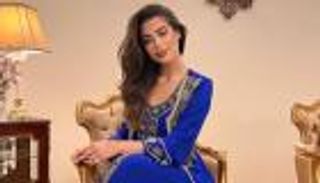 يارا السكري جريئة في أحدث إطلالة.. هوت شورت وبطن مكشوف (صور)