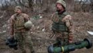 13 مليون طلقة ذخيرة و10 دبابات.. جسر دعم ألماني لكييف