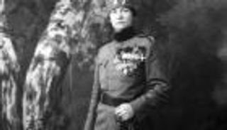 حاملة القنابل اليدوية.. المقاتلة الأكثر تكريما في التاريخ