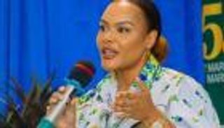 ابنته من زواجه الأول.. هل "انقلبت" مليكة بونغو على رئيس الغابون؟