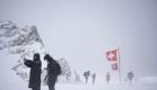 ذوبان الجليد يكشف عن جثة متسلق جبال فُقد قبل نصف قرن