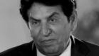 نجوم الطرب ينعون كريم العراقي: "شاعر الإنسانية"