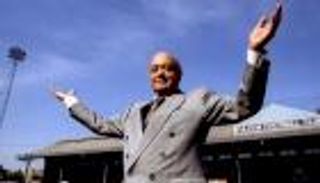 قصص مثيرة من حياة "مو" الفايد.. فولهام ومايكل جاكسون و"أسئلة عن دودي"