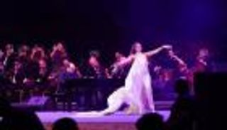 هبة طوجي تشعل ليالي البتراء بحفل "كامل العدد"