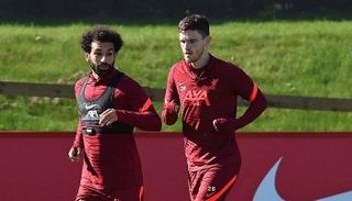 آندي روبرتسون ومحمد صلاح في ليفربول