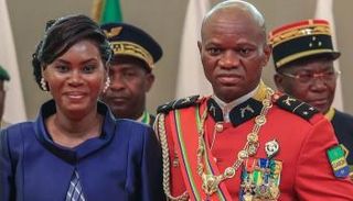 الجنرال بريس أوليغي نغيما وزوجته زيتا نيانغ