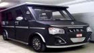 سيارة تعيد كارلوس غصن للأضواء