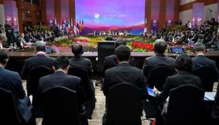 جانب من اجتماعات قمة آسيان في جاكرتا