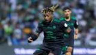 الأفضل في الدوري السعودي.. ساحر الأهلي يراوغ الجميع (فيديو)