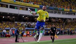 نيمار دا سيلفا لاعب منتخب البرازيل