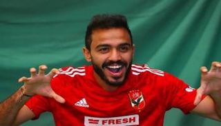 محمود عبدالمنعم كهربا لاعب الأهلي المصري