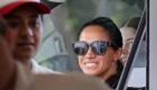 ميغان ماركل تستمتع بوجبتها "اللذيذة" في مطعم يعشقه زوجها (صور)