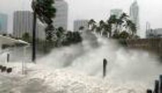 خسائر كوارث المناخ الكبرى في أمريكا.. رقم قياسي غير مسبوق